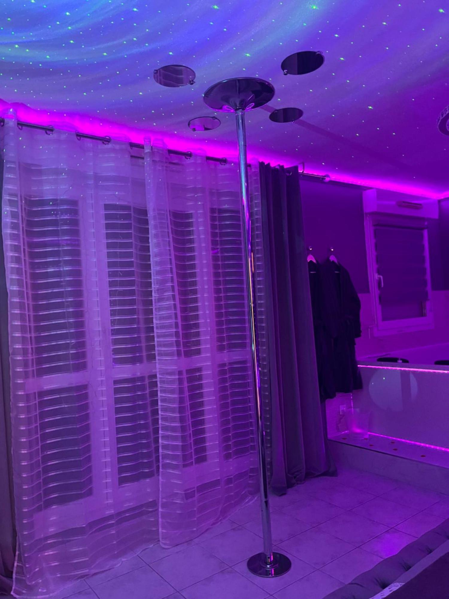 « Le Boudoir D'Elodie » Le Spa Romantique Saint-Léonard Dış mekan fotoğraf
